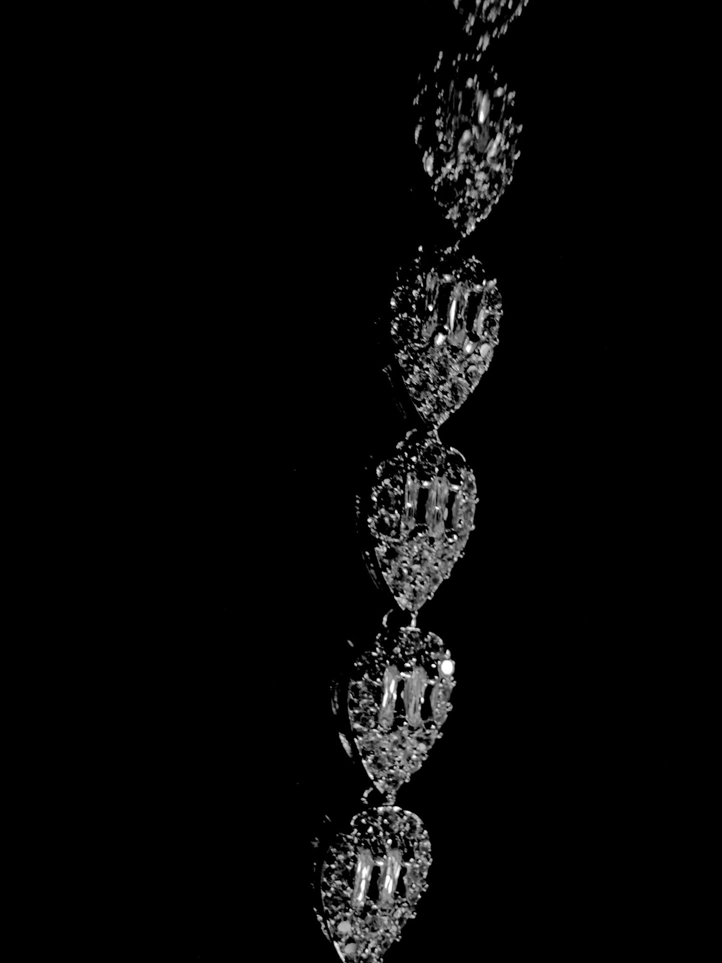 Savanté Mini Teardrop Bracelet