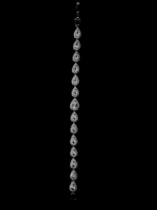 Savanté Teardrop Bracelet