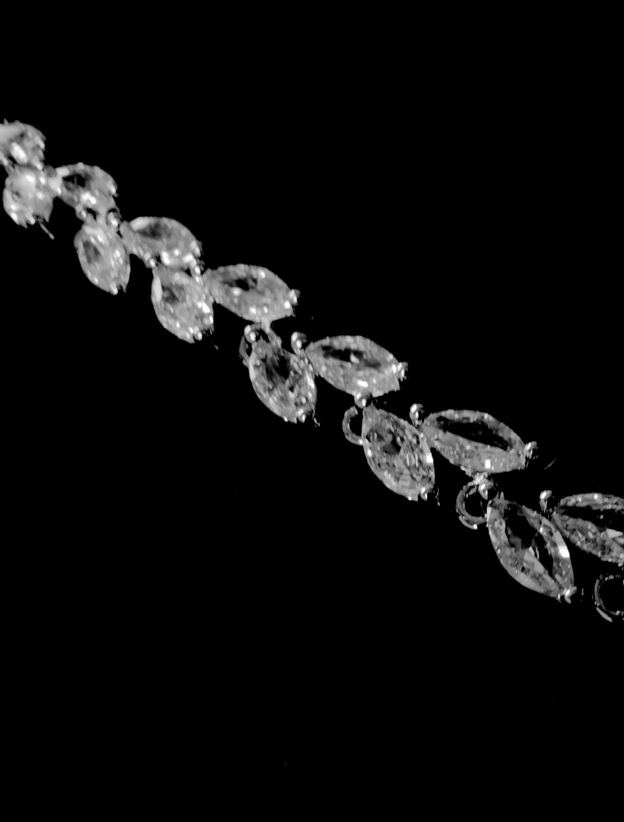Savanté Roman Leaf Bracelet